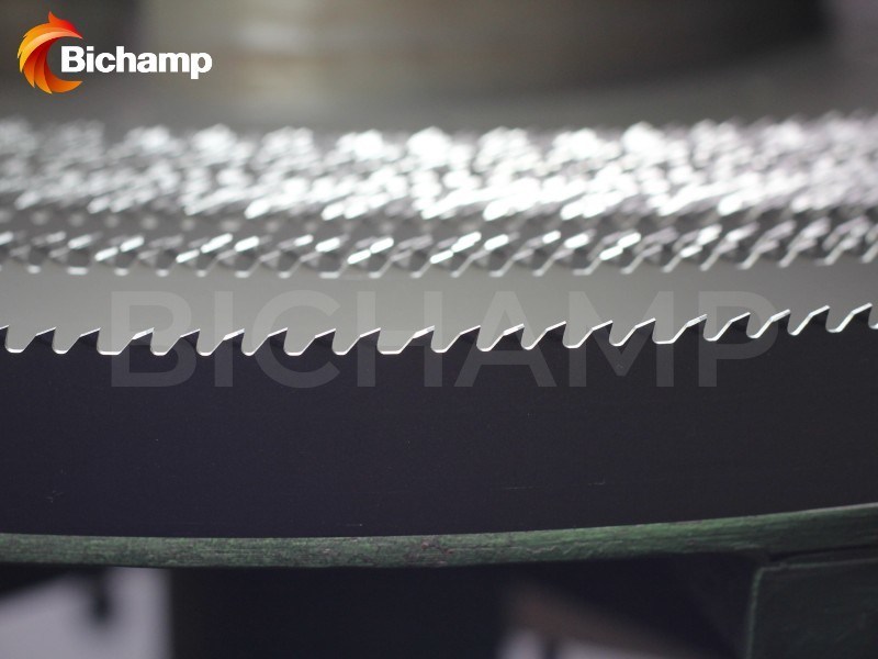 Versatile Industrial Bandsaw Blades Triple Chip For Steel Cutting